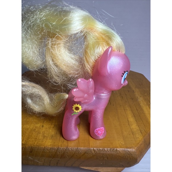 My Little Pony Friendship is Magic Meadow Flower Brushable Toy‎ Figure Pearlized - Picture 1 of 7